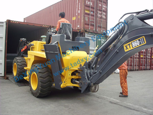 c鿴ԔϢ}Backhoe loader packing xΔ1662